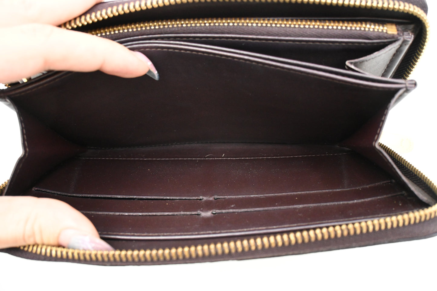 Louis Vuitton Long Zippy Wallet in Terre d'Ombre Vernis Leather
