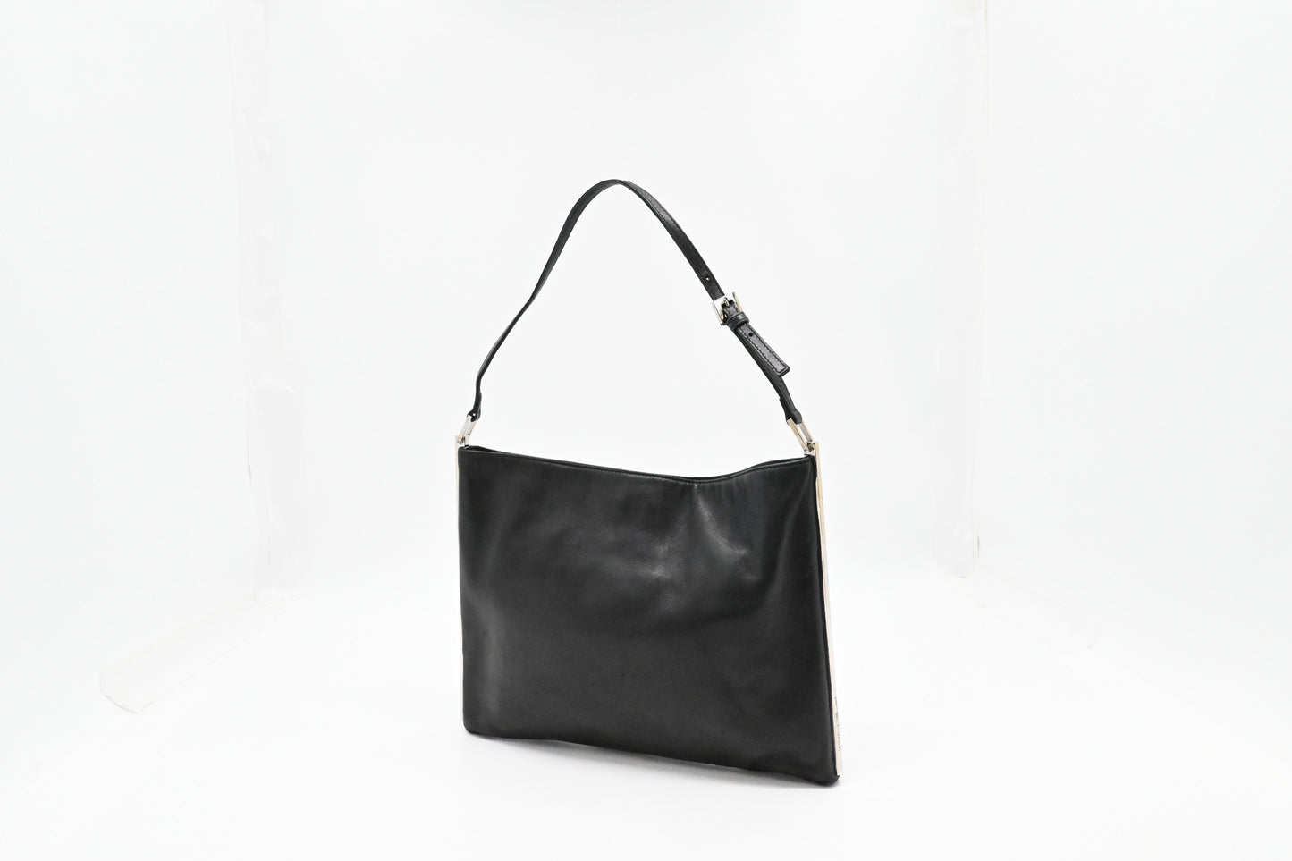 Fendi Shoulder Pochette in Black Leather
