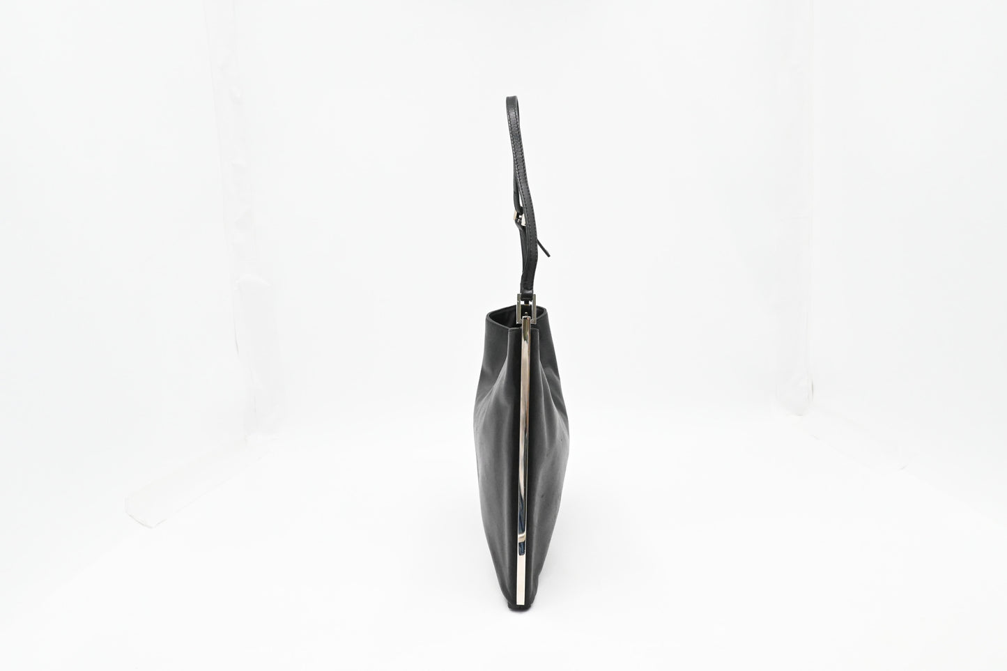 Fendi Shoulder Pochette in Black Leather