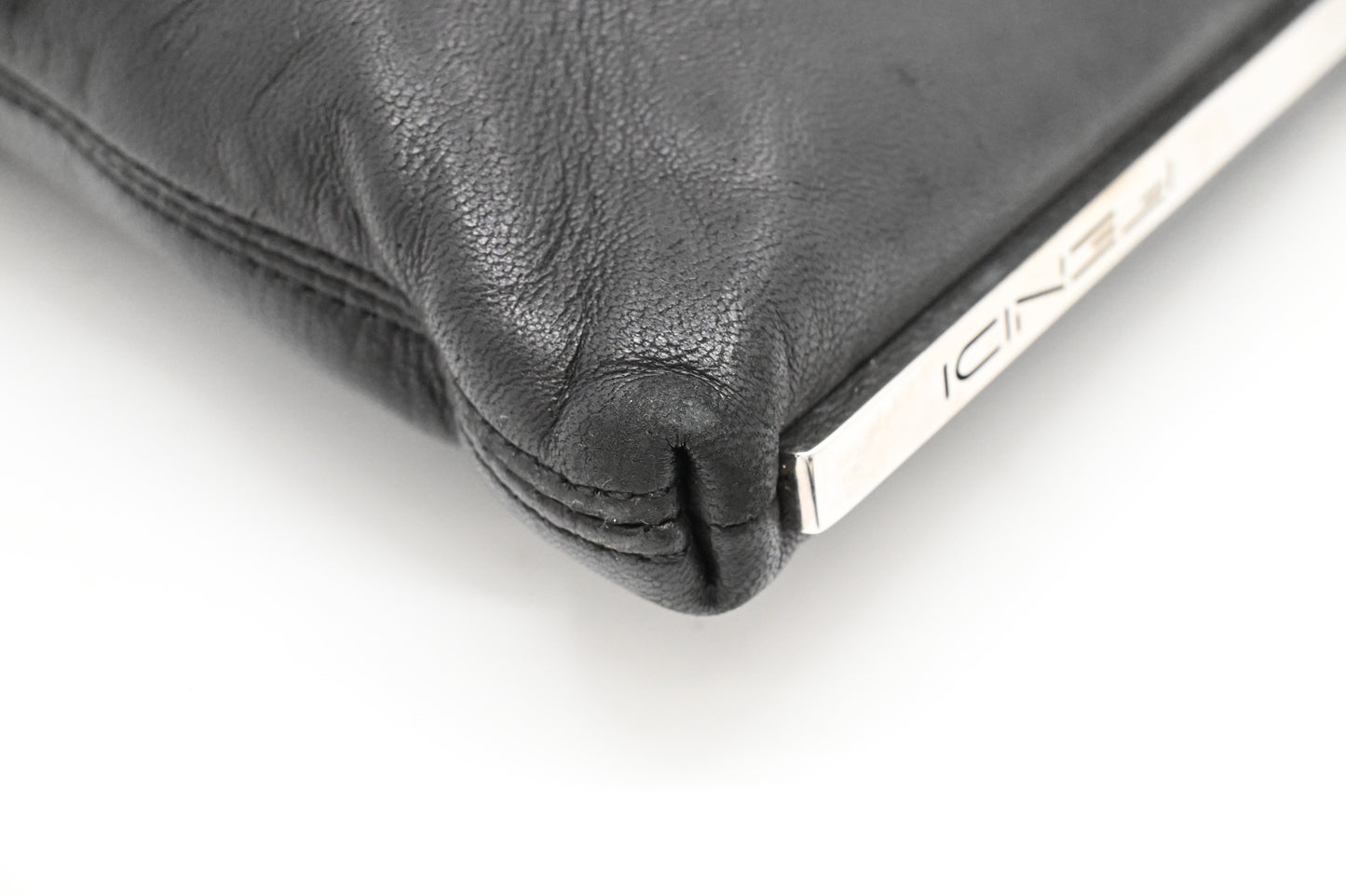 Fendi Shoulder Pochette in Black Leather