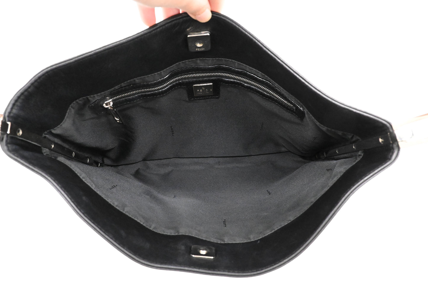 Fendi Shoulder Pochette in Black Leather