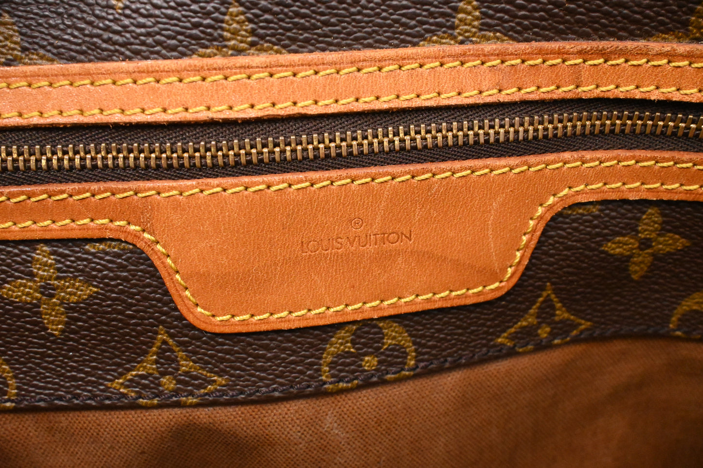 Louis Vuitton Sac Shopping in Monogram Canvas