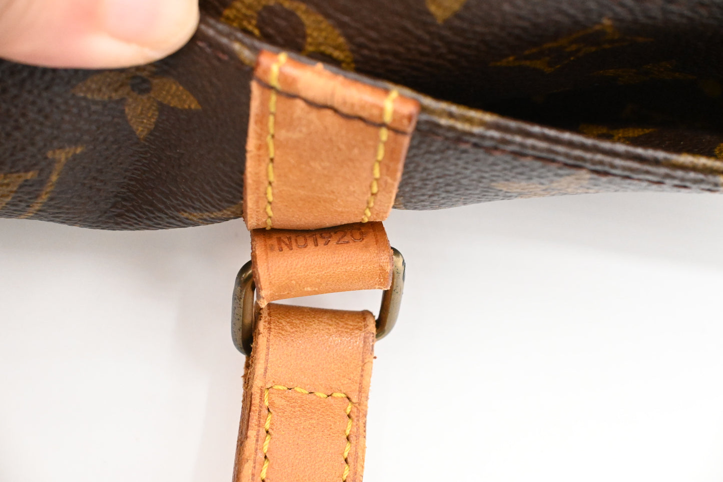 Louis Vuitton Sac Shopping in Monogram Canvas