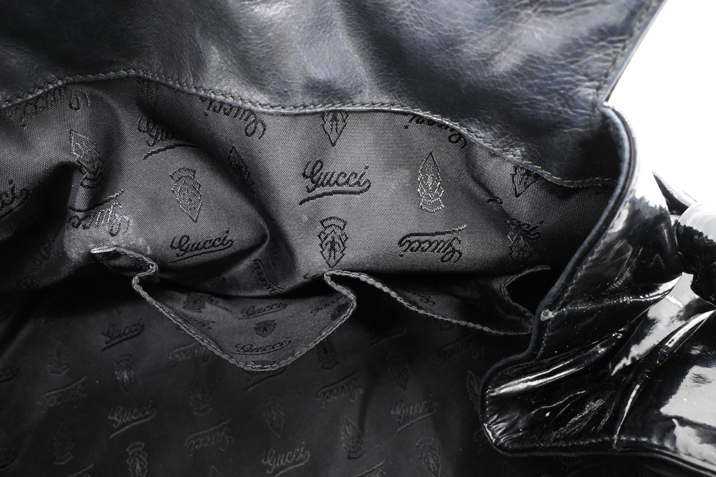 Gucci Handbag in Black Patent Leather