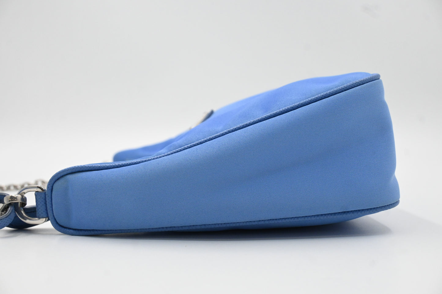 Prada Re-Edition 2005 in Blue Nylon