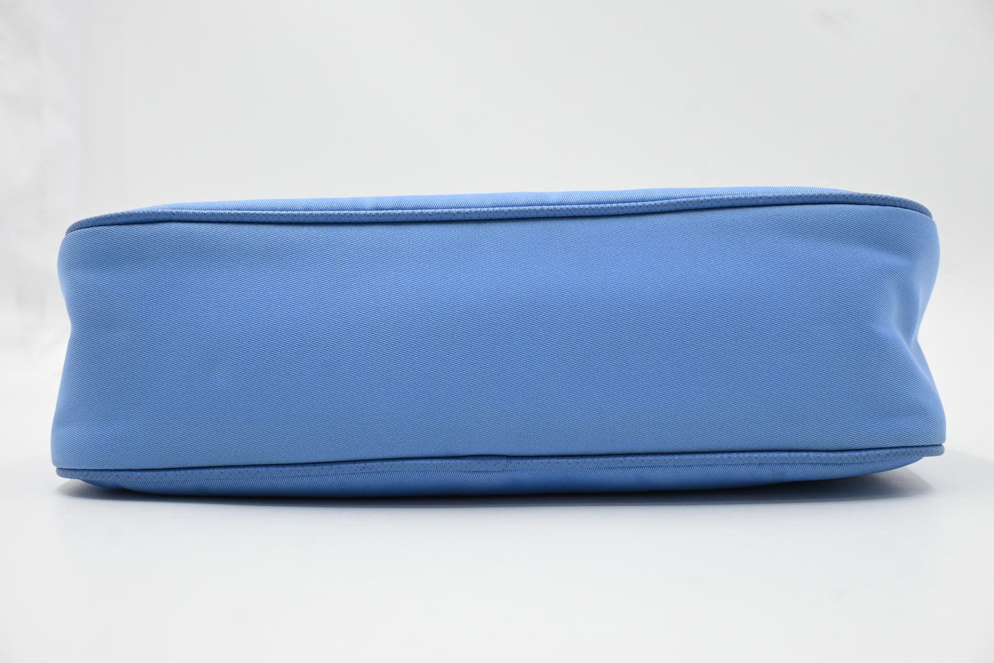 Prada Re-Edition 2005 in Blue Nylon