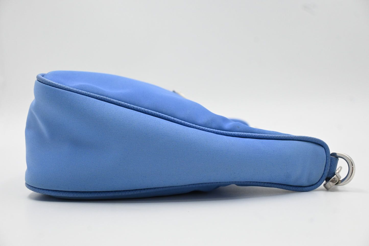 Prada Re-Edition 2005 in Blue Nylon