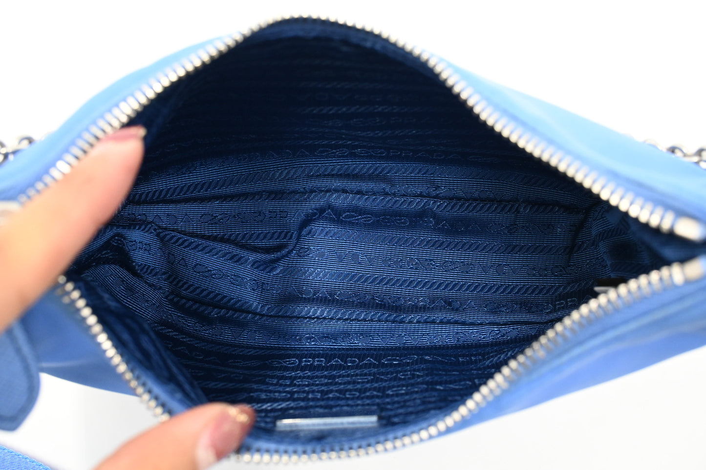 Prada Re-Edition 2005 in Blue Nylon