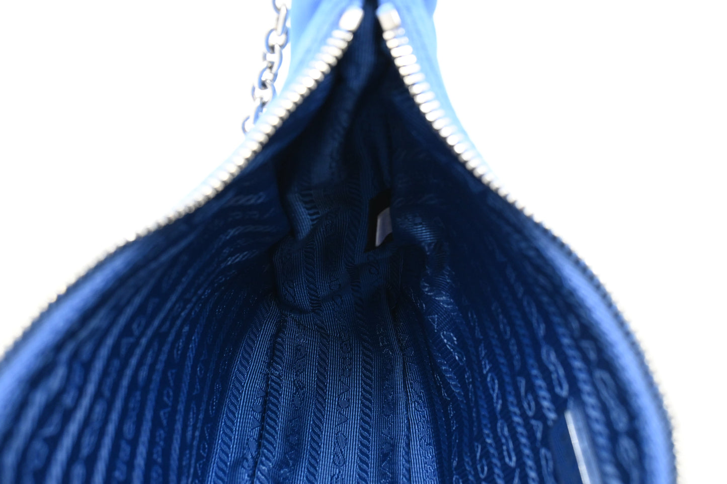 Prada Re-Edition 2005 in Blue Nylon