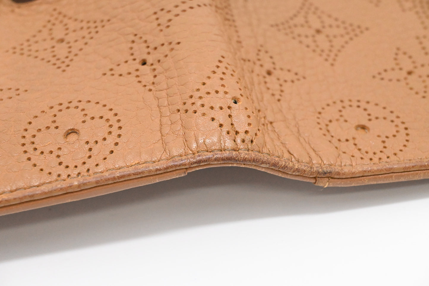 Louis Vuitton Iris Wallet in Cognac Mahina Leather