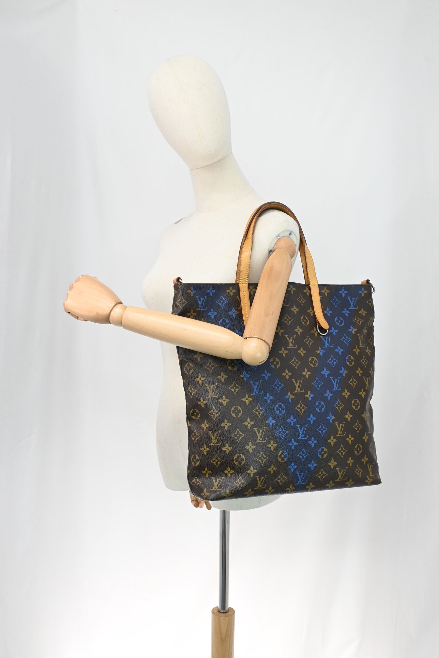 Louis Vuitton Cabas NS in V Blue Monogram