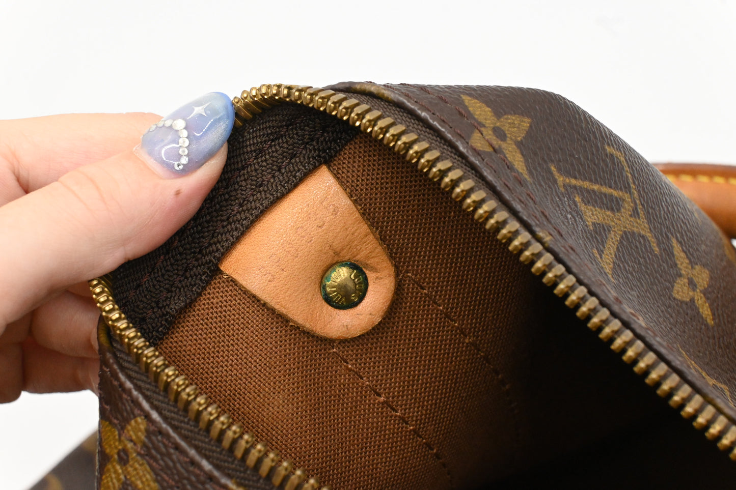 Louis Vuitton Keepall 60 in Monogram Canvas