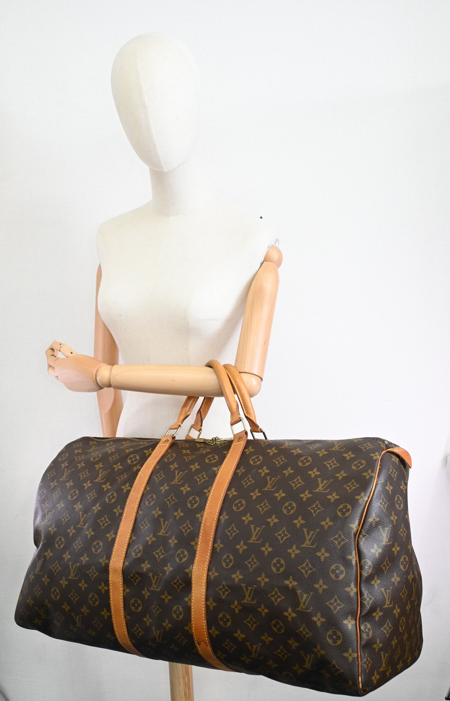 Louis Vuitton Keepall 60 in Monogram Canvas