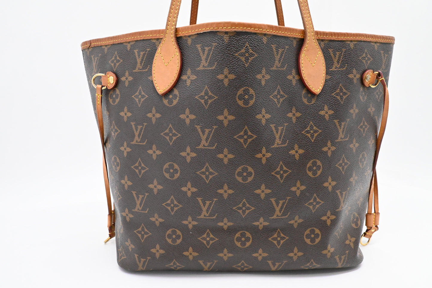 Louis Vuitton Neverfull MM in Monogram Canvas