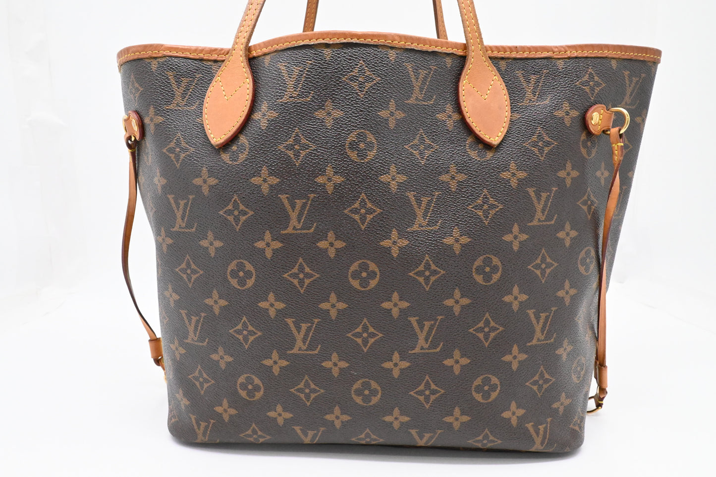 Louis Vuitton Neverfull MM in Monogram Canvas