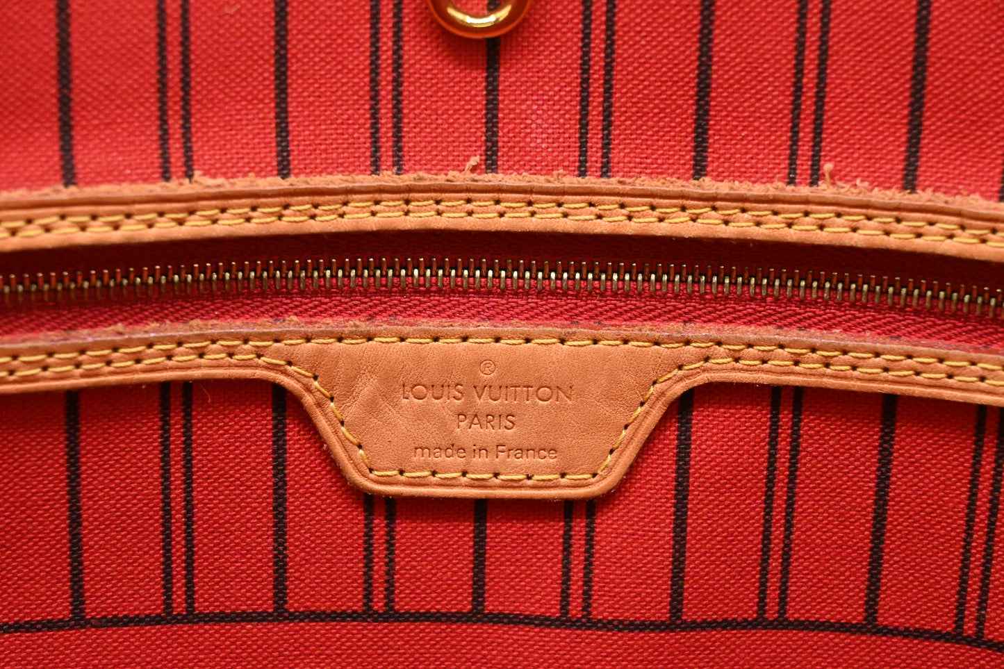 Louis Vuitton Neverfull MM in Monogram Canvas