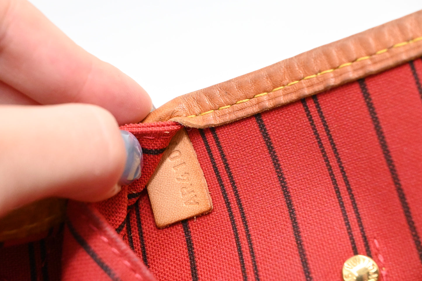 Louis Vuitton Neverfull MM in Monogram Canvas