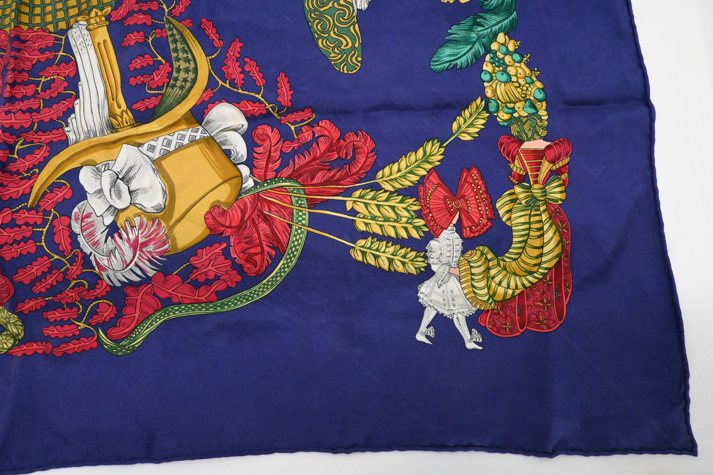 Hermes 'Chapeau' Carre 90 in Blue Silk