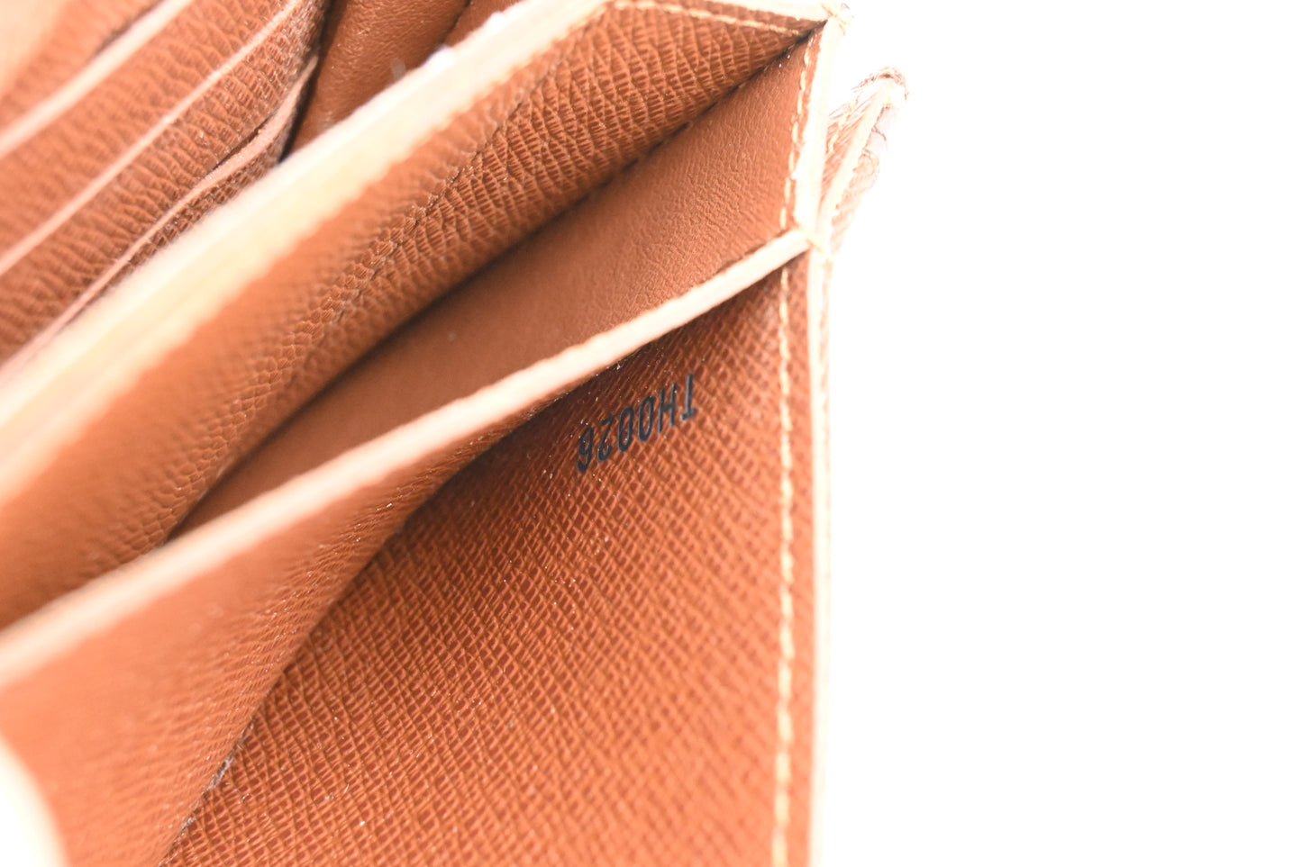 Louis Vuitton Accordion Wallet in Monogram Canvas