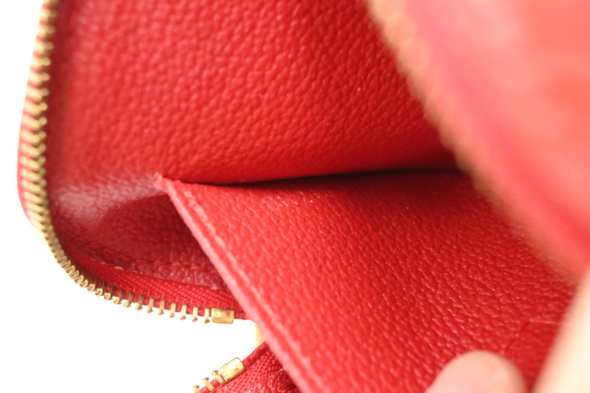 Louis Vuitton Pochette Cosmetique in Red Vernis Leather