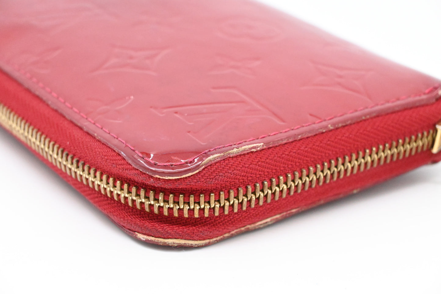 Louis Vuitton Long Zippy Wallet in Red Vernis Leather