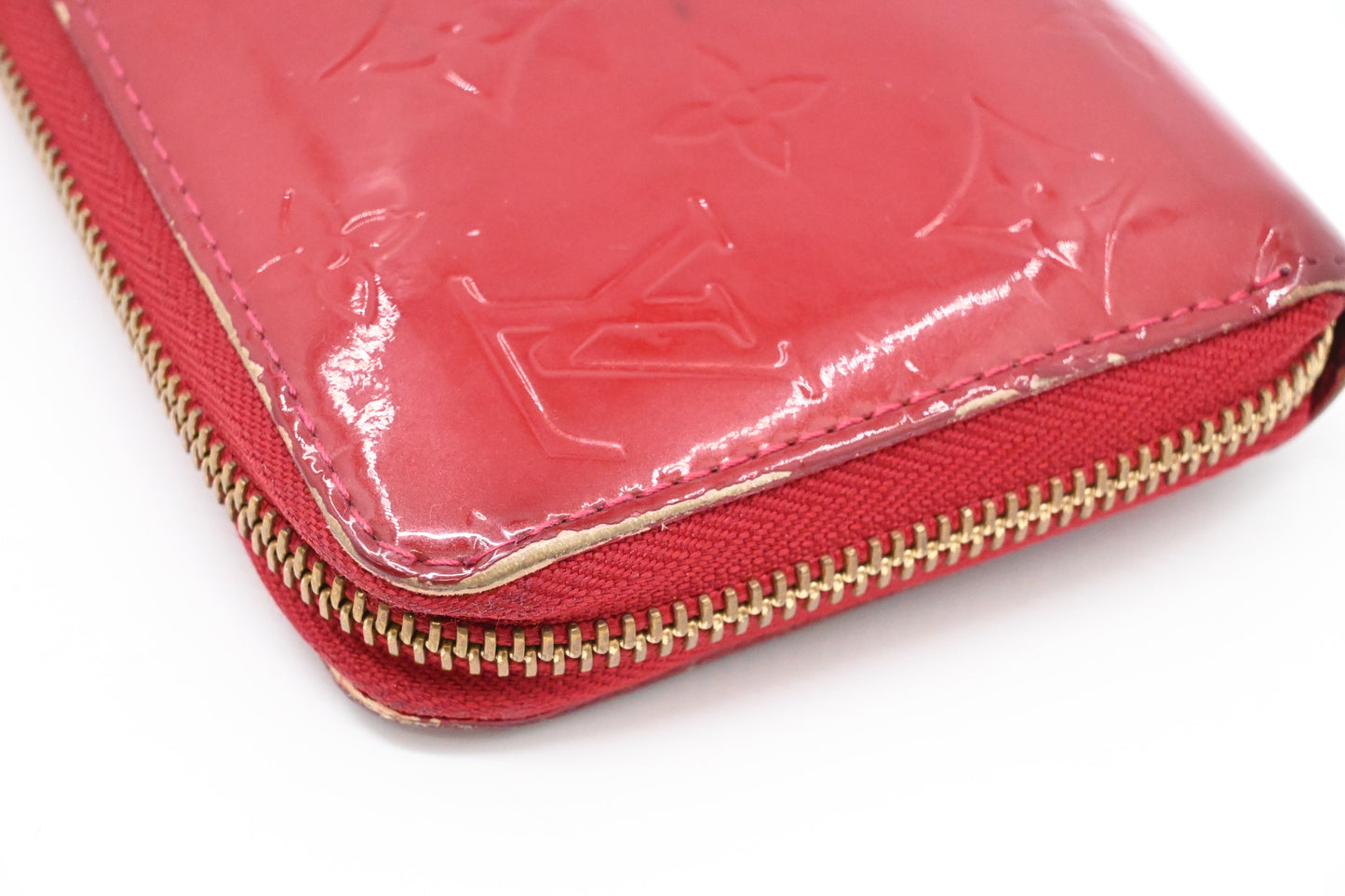 Louis Vuitton Long Zippy Wallet in Red Vernis Leather