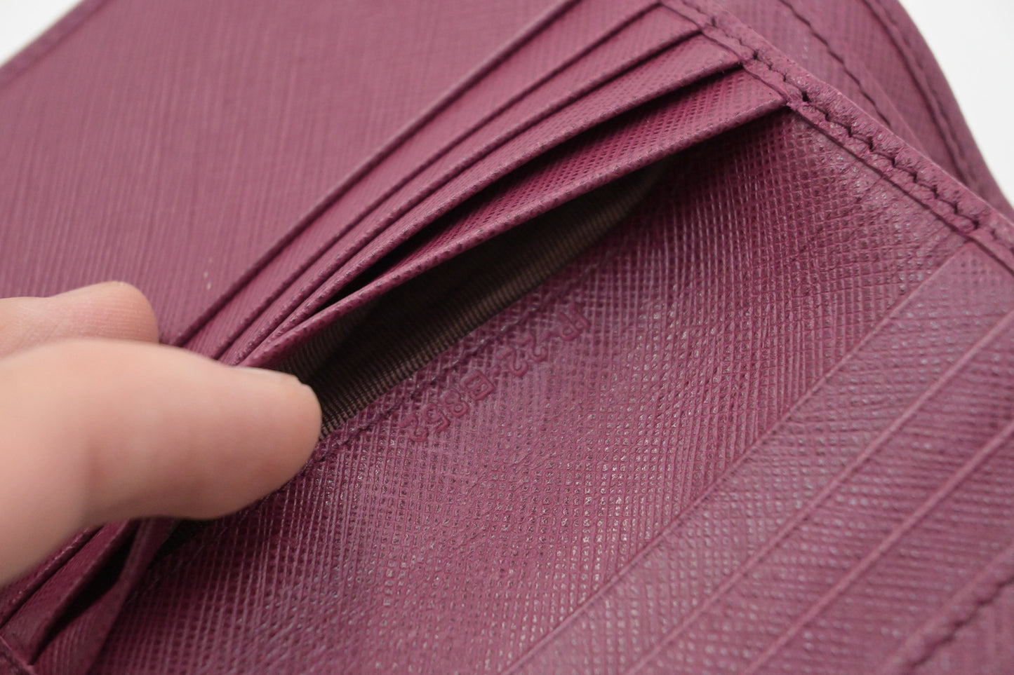 Ferragamo Compact Wallet in Pink Leather