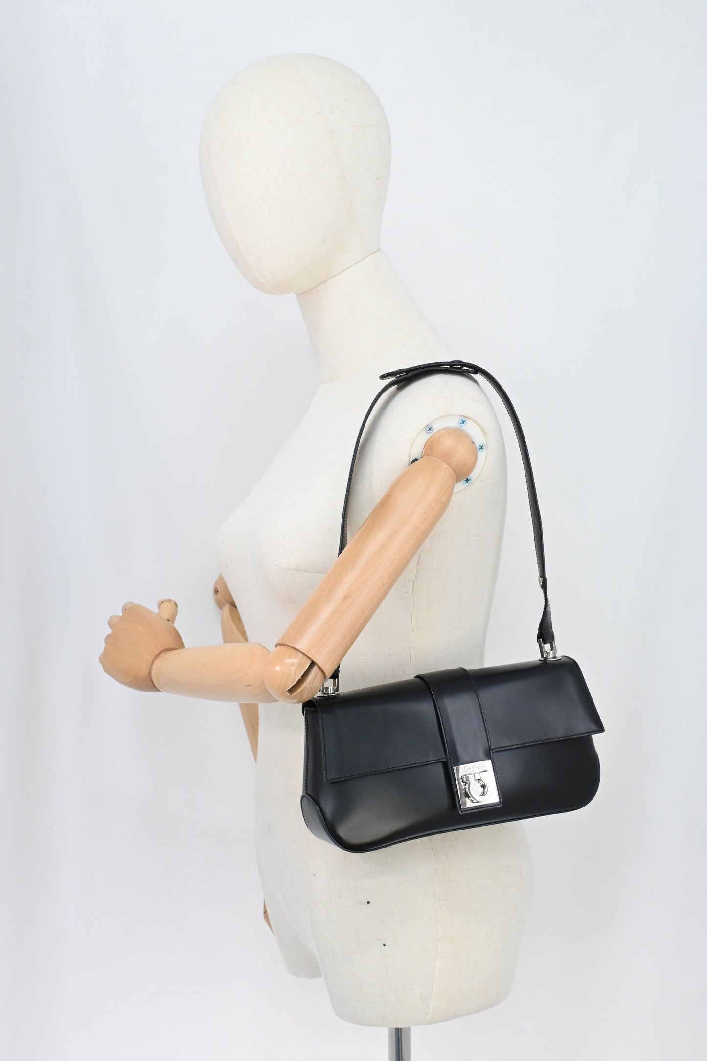 Ferragamo Shoulder Bag in Black Leather
