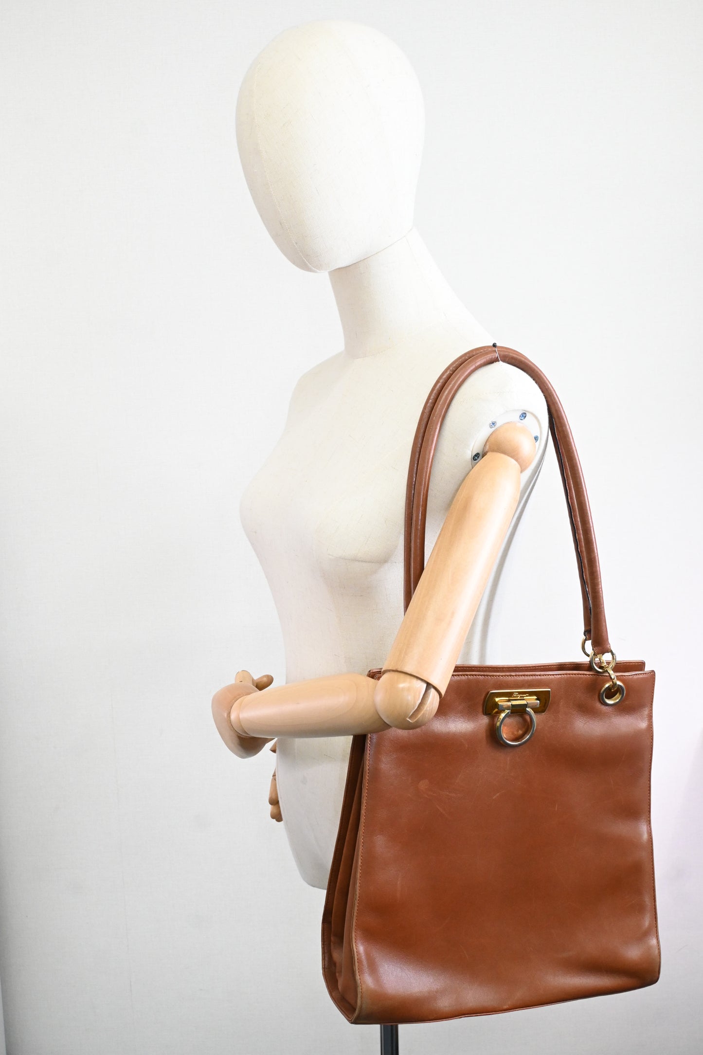 Ferragamo Gancini Shoulder Bag in Brown Leather