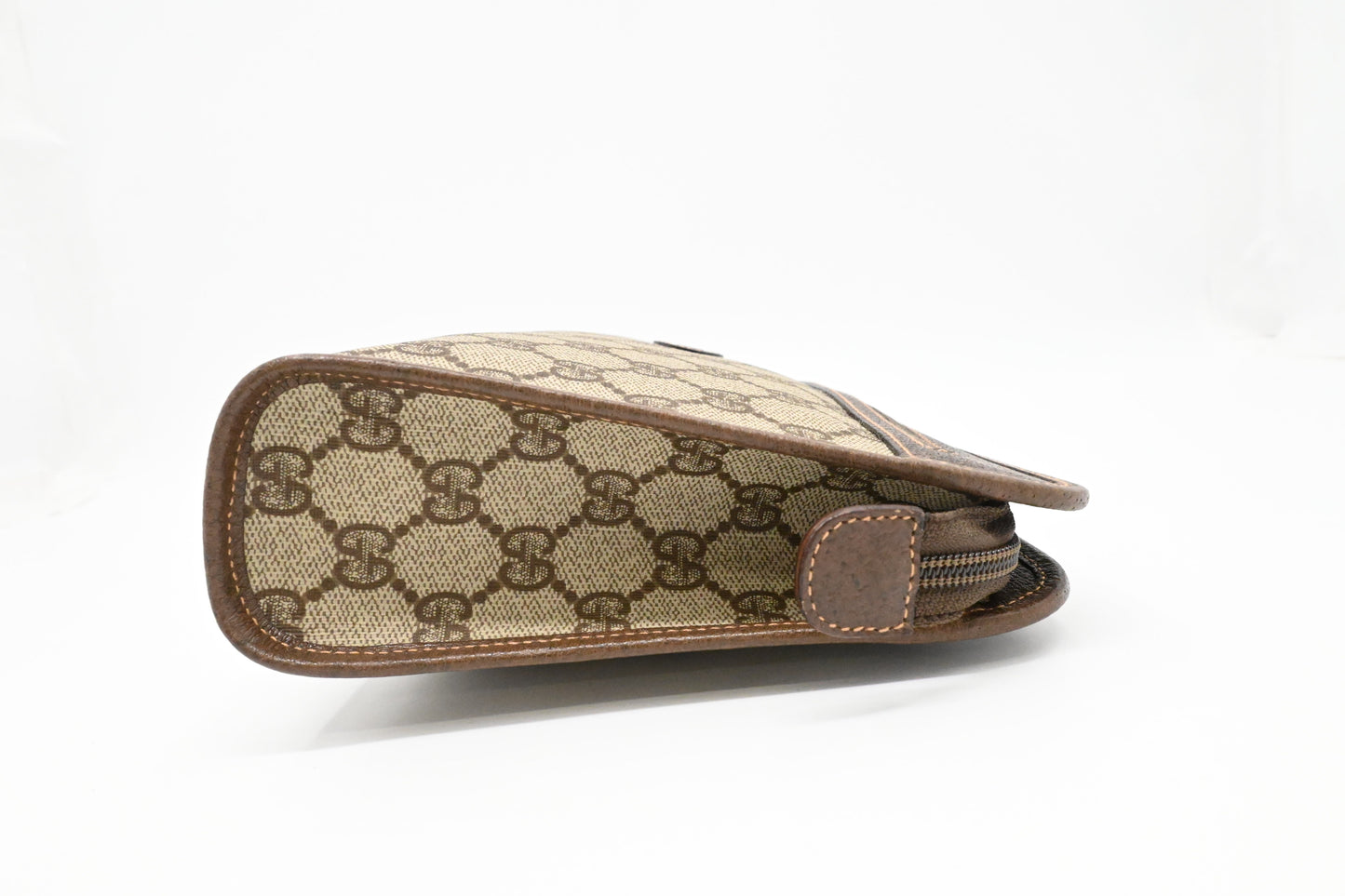 Gucci Clutch in GG Supreme Canvas