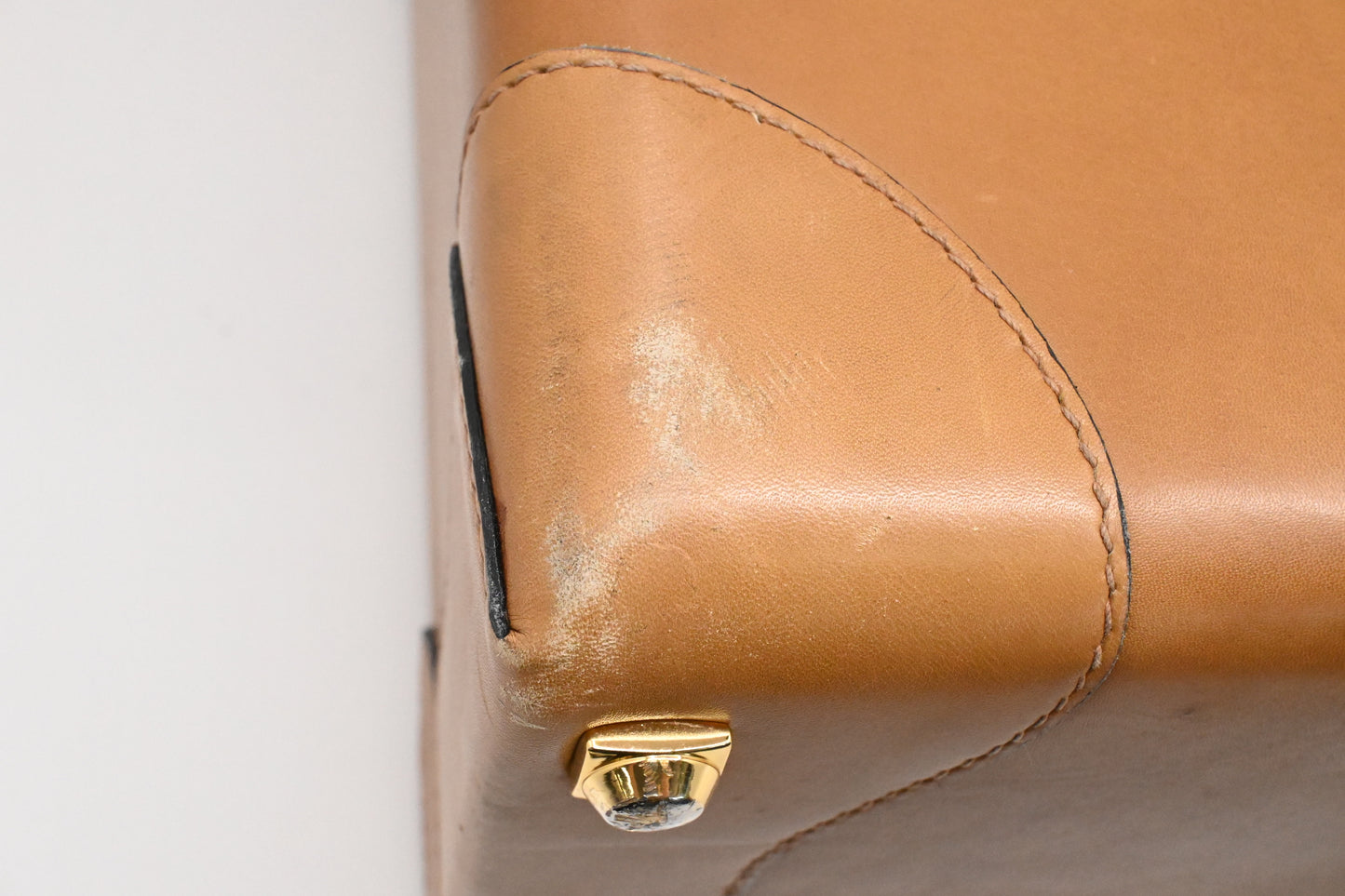 Gucci Suitcase in Tan Leather