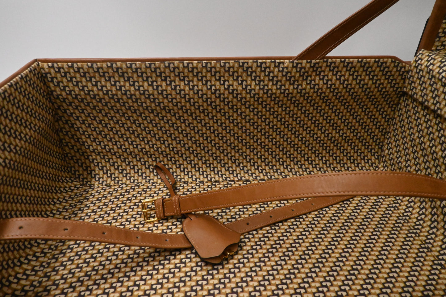 Gucci Suitcase in Tan Leather