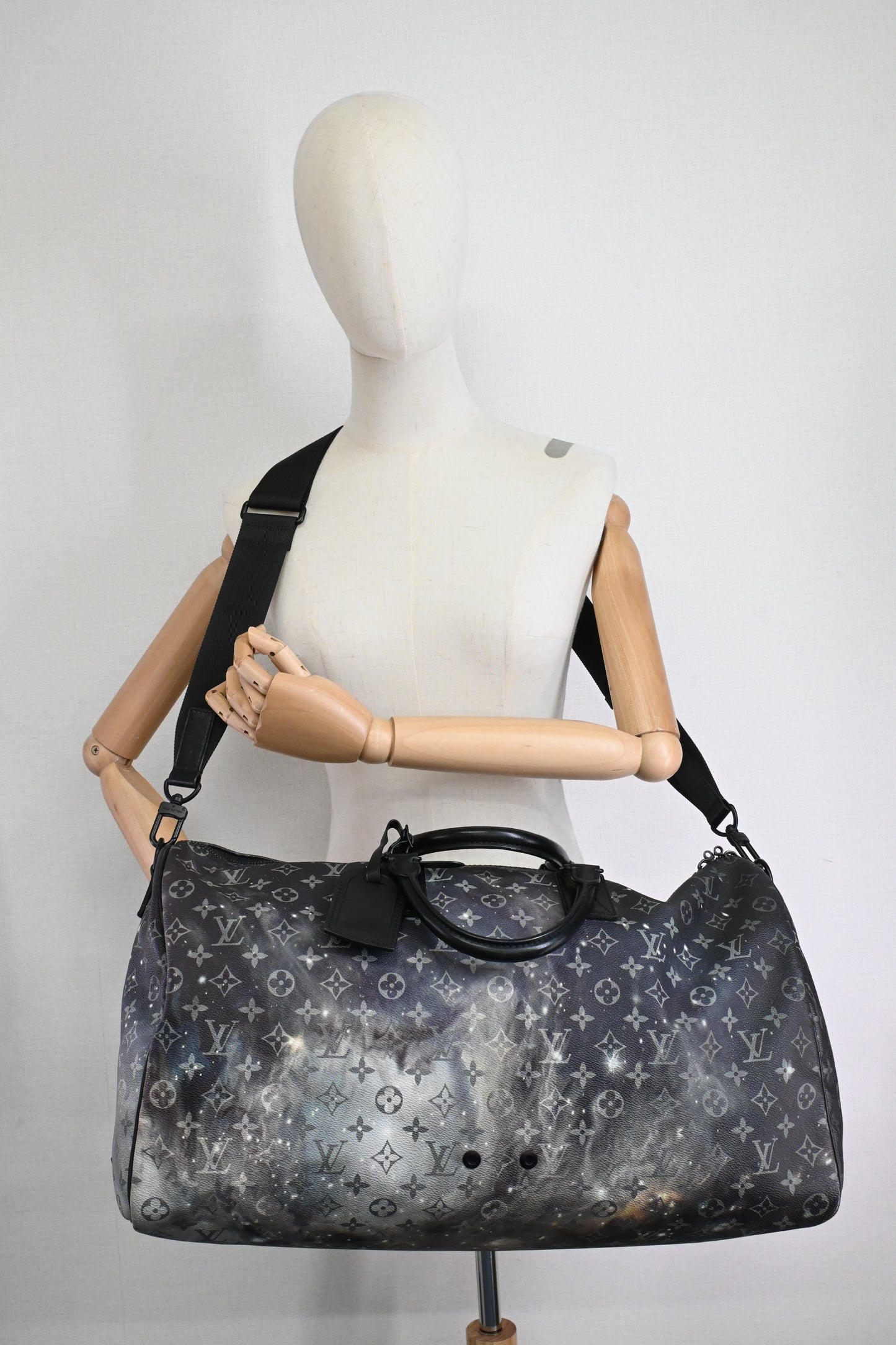 Louis Vuitton Keepall 50 Bandouliere in Galaxy Monogram Canvas
