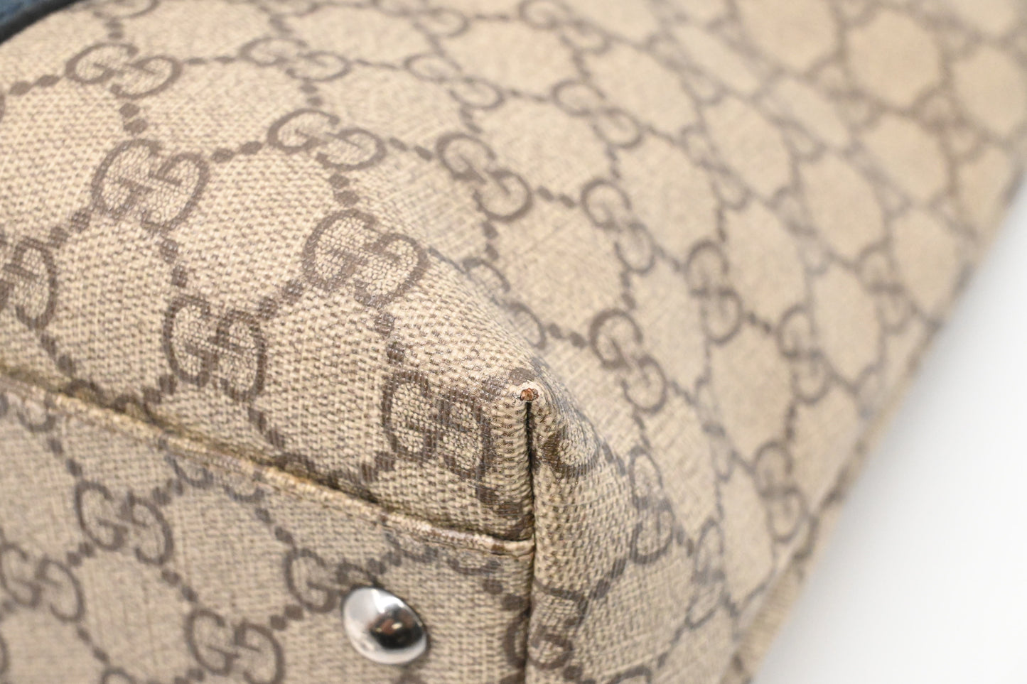Gucci Joy Tote in GG Supreme Canvas