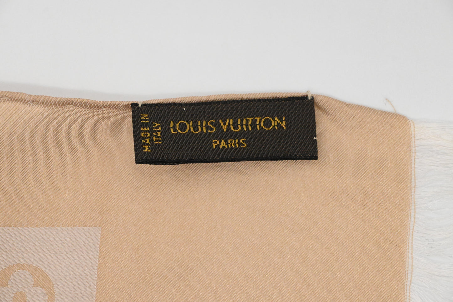 Louis Vuitton Echarpe Capri Scarf in Beige Silk