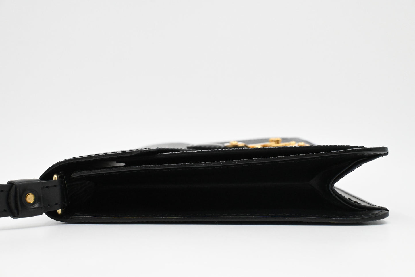 Louis Vuitton Sellier Dragonne in Black Epi Leather