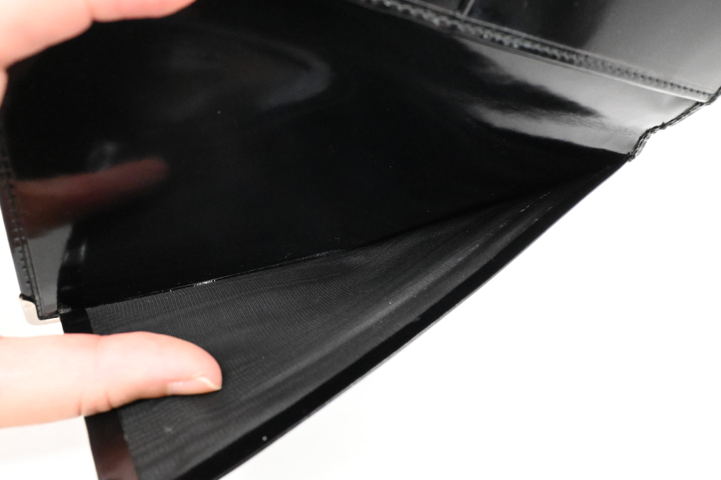 Gucci Bifold Wallet in Black Patent Leather