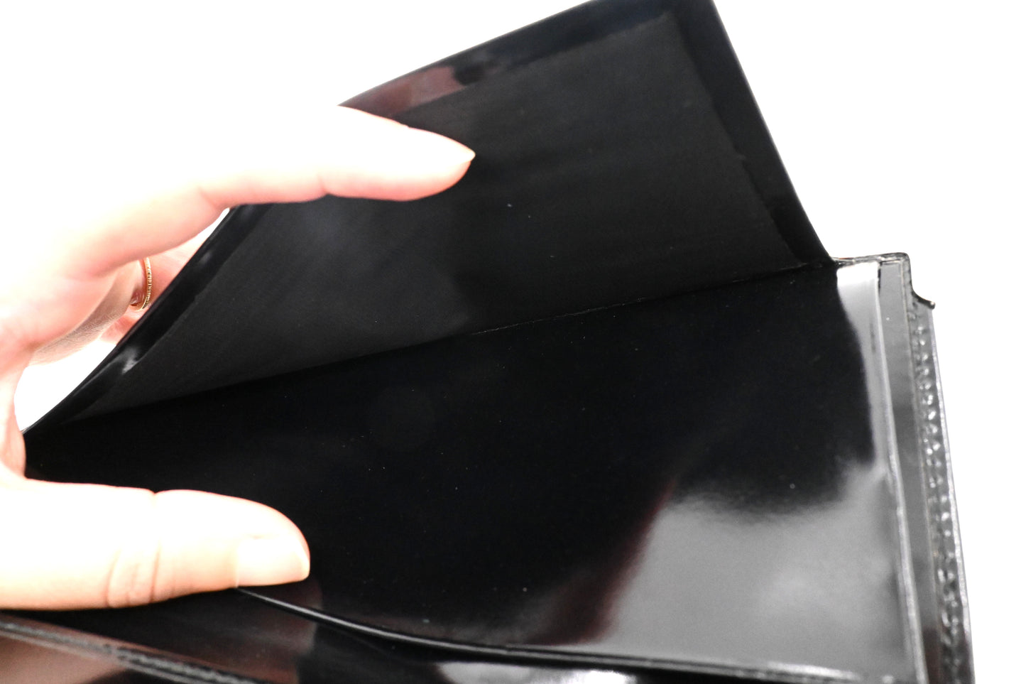 Gucci Bifold Wallet in Black Patent Leather