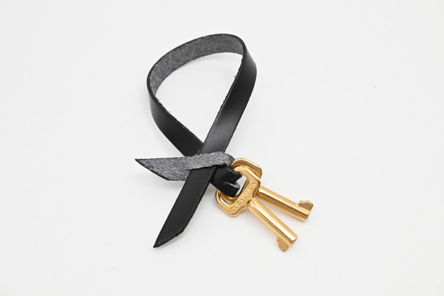 Louis Vuitton Sellier Dragonne in Black Epi Leather