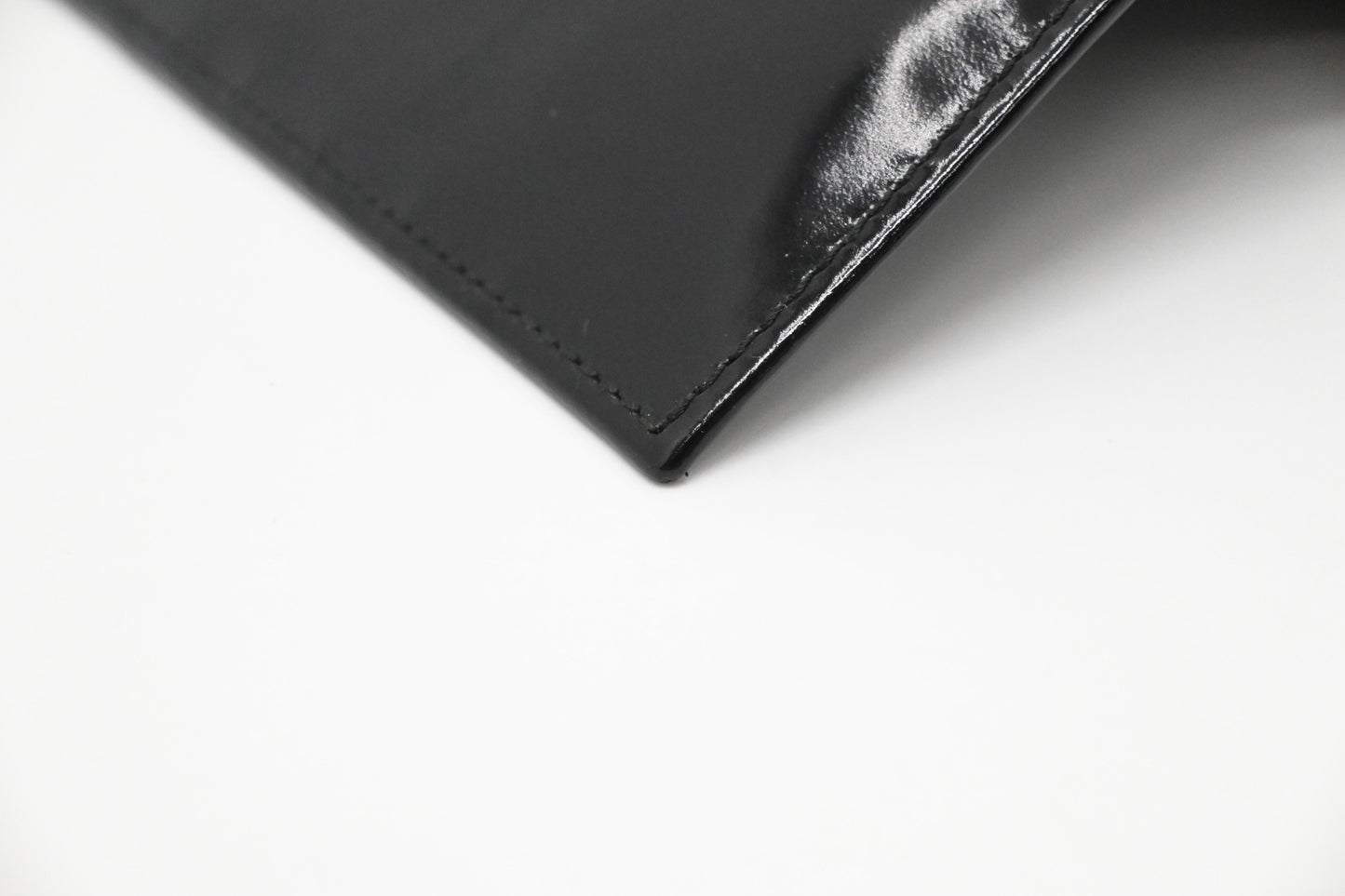 Gucci Bifold Wallet in Black Patent Leather