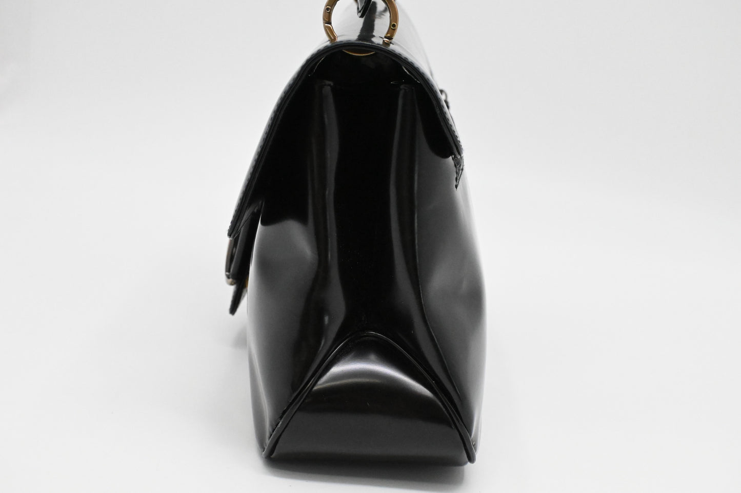 Ferragamo Shoulder Bag in Black Marbled Patent Leather