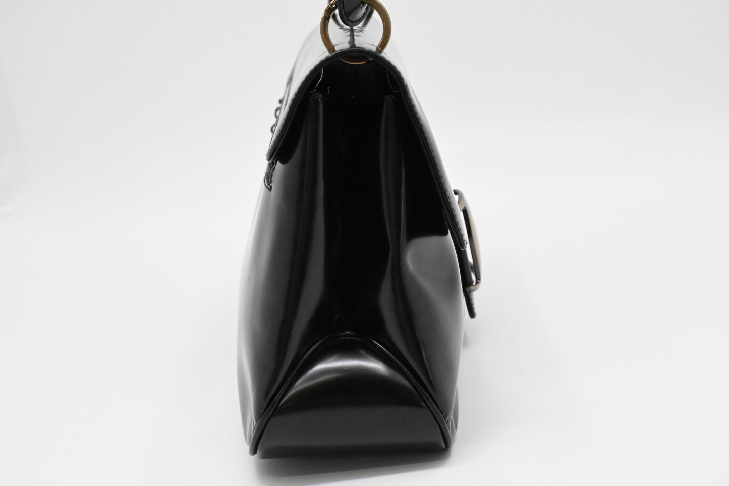 Ferragamo Shoulder Bag in Black Marbled Patent Leather