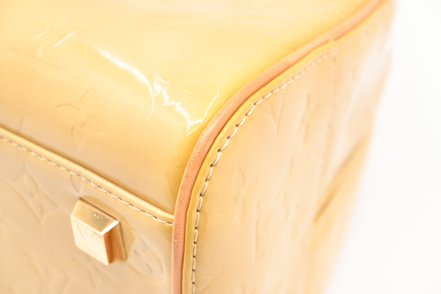 Louis Vuitton Thompkins Square in Yellow Vernis Leather
