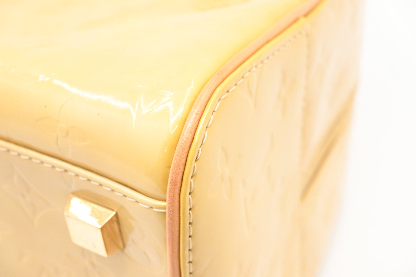 Louis Vuitton Thompkins Square in Yellow Vernis Leather