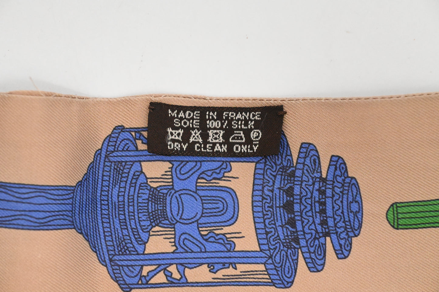 Hermes 'Merveilleuses Lanternes' Twilly in Beige Multicolor Silk