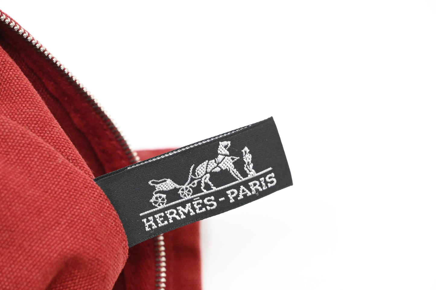 Hermes L'échappée Belle 2009 Pouch in Red Canvas