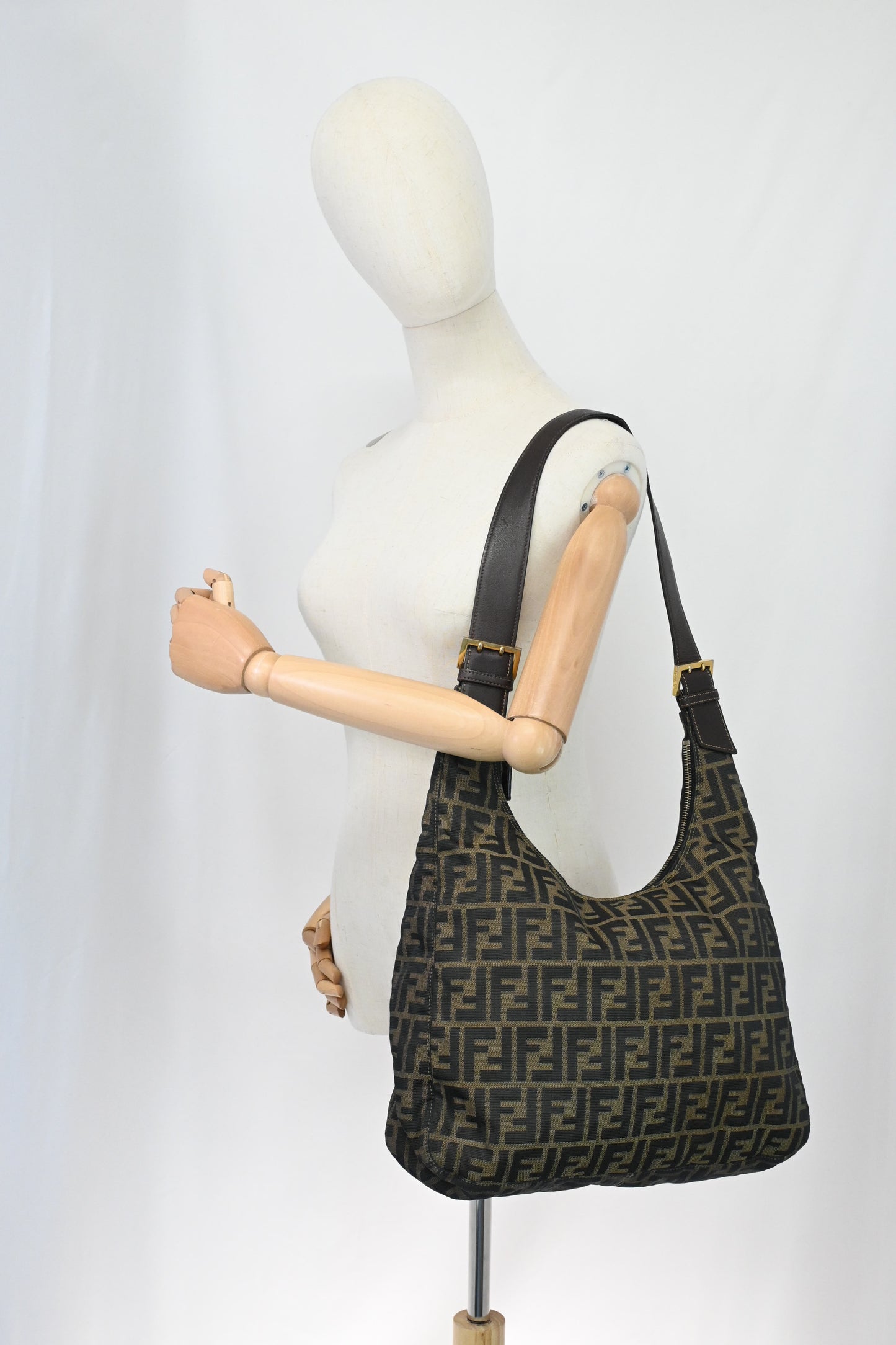Fendi Shoulder Bag in Zucca Canvas
