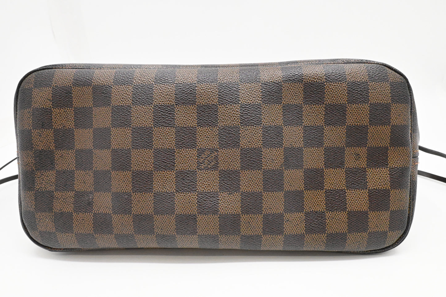 Louis Vuitton Neverfull MM in Damier Ebene Canvas