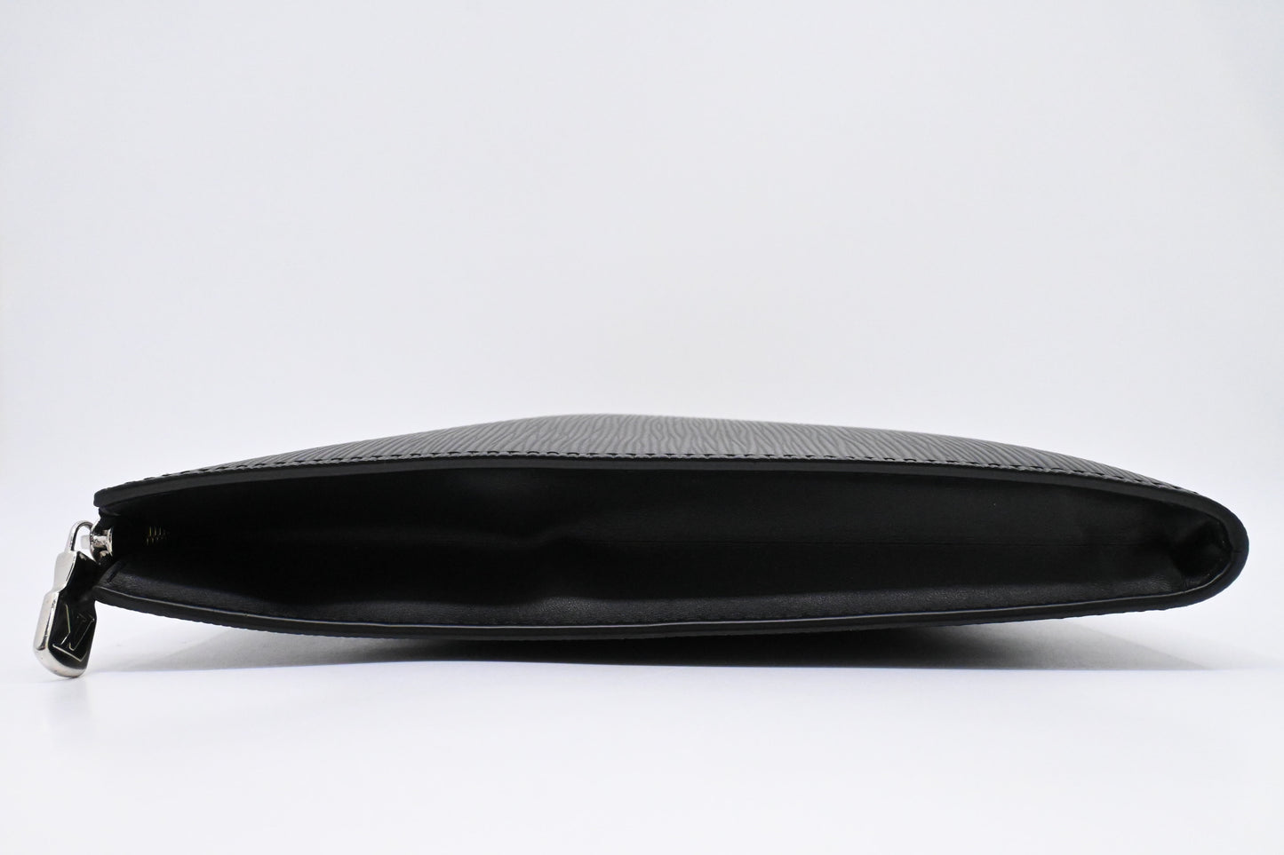 Louis Vuitton Pochette Jules in Black Epi Leather