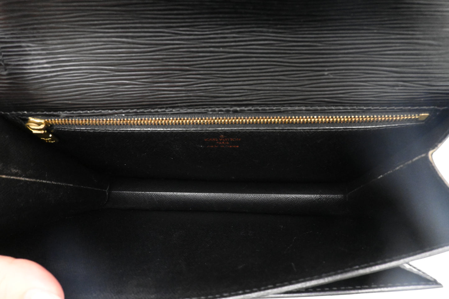 Louis Vuitton Sellier Dragonne in Black Epi Leather